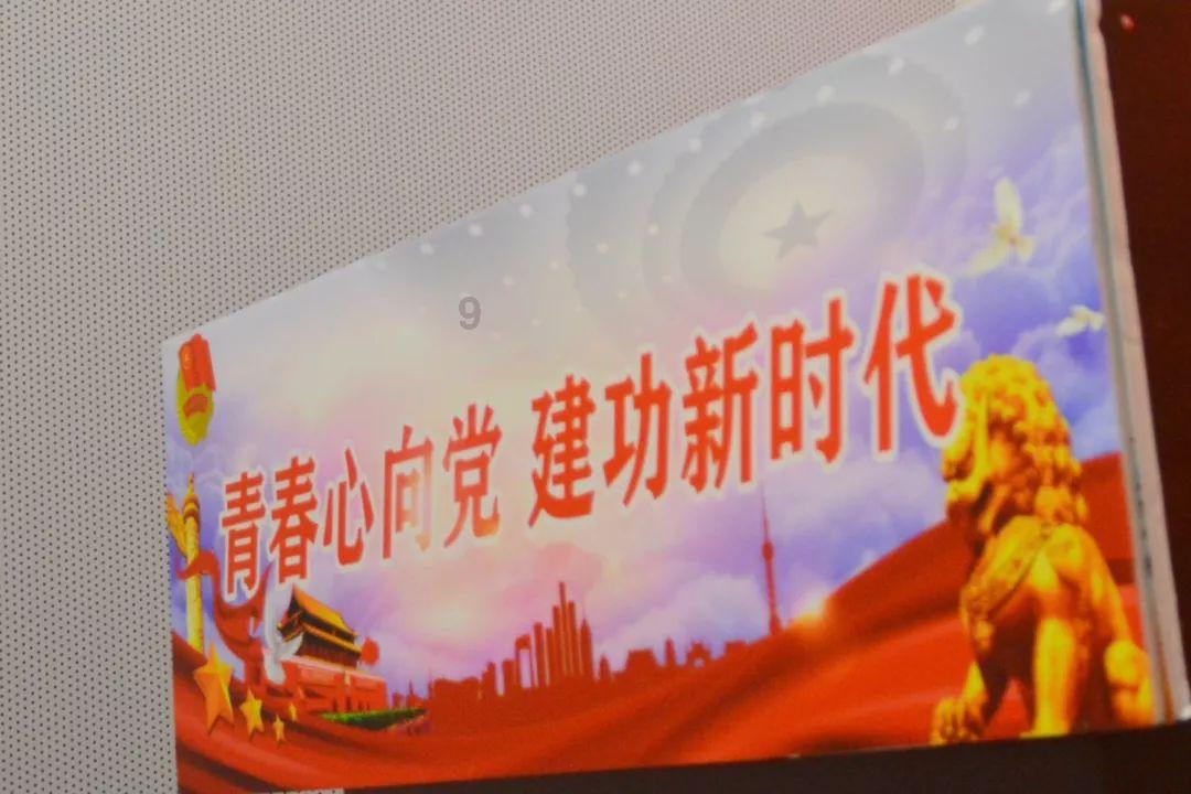 黄子韬发文内涵高嘉朗，他的发文蕴含了哪些信息？游戏画面